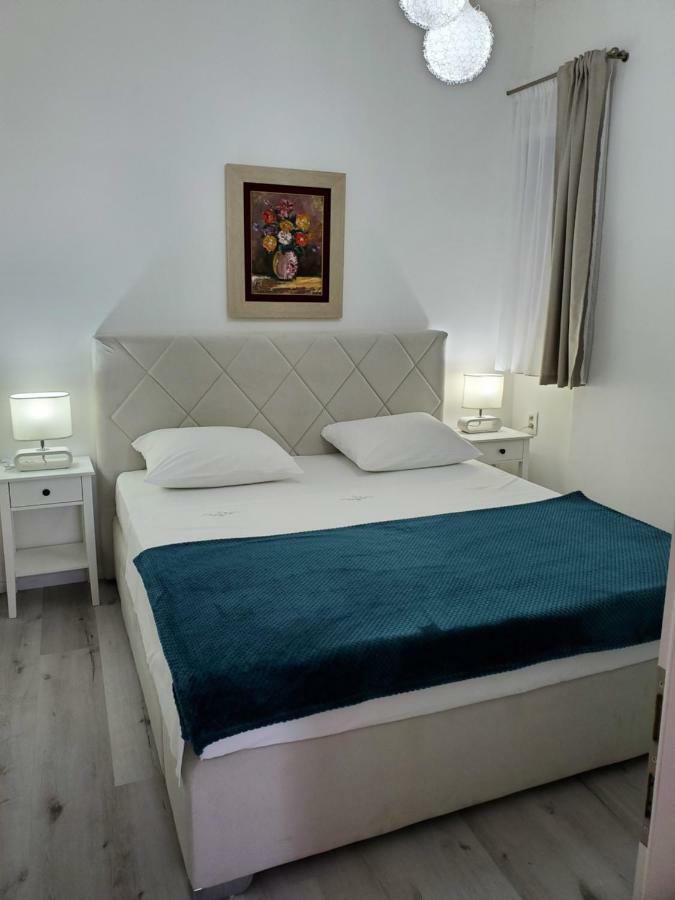 Mm Apartment Budva Eksteriør billede